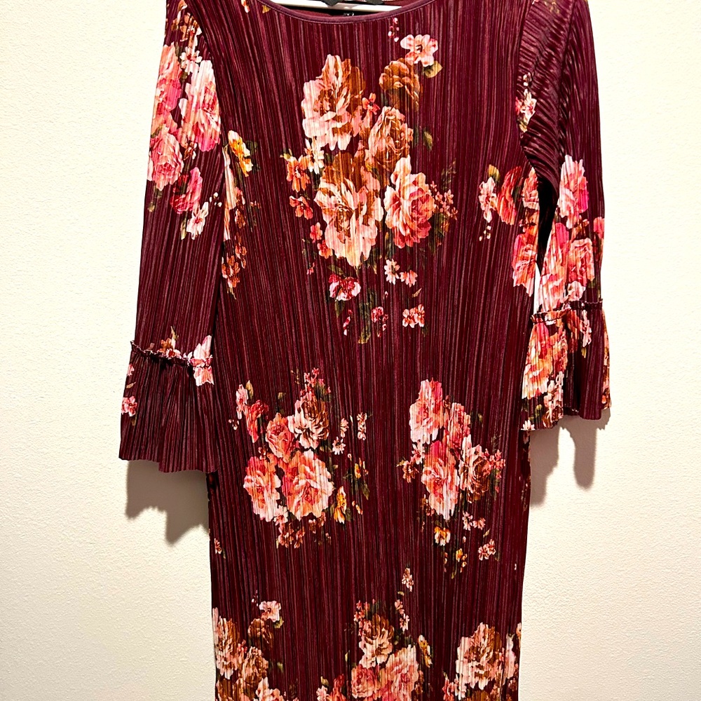 Selling Women's party dress
